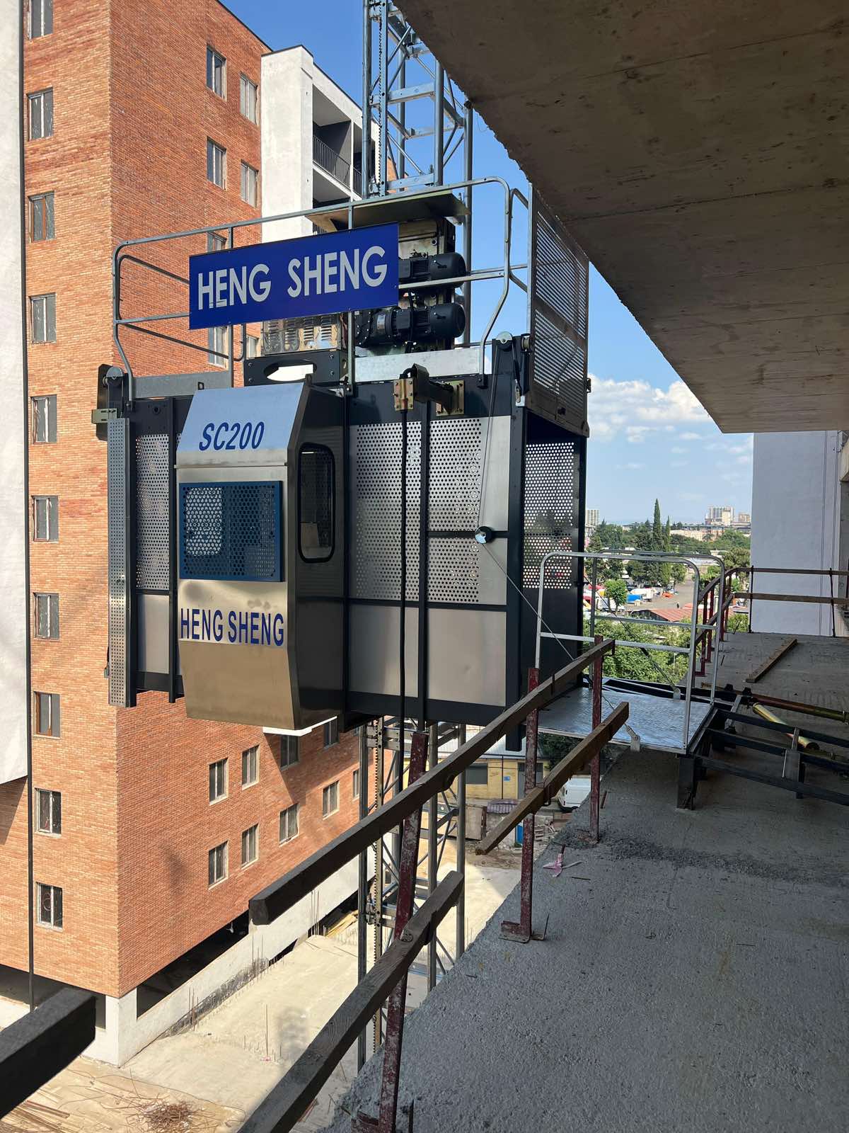 Installation and service of passenger-cargo elevator